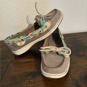 Sperry topsiders